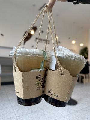 ChiCha San Chen by null