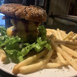 Sharkys - Texas burger