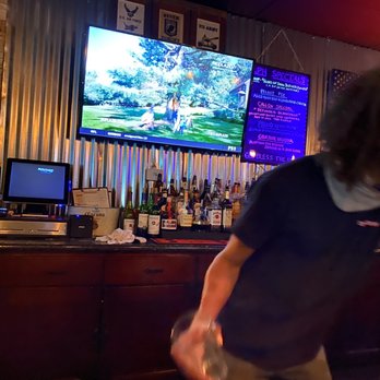 Locals Public House - Sanitizing the bar and glassware - Sports Bars Near Me - Riverside, California Locals Public House - Sanitizing the bar and glassware - Sports Bars Near Me - Riverside, California
