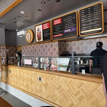 Salt & Straw - Inside Salt & Straw. - Ice Cream & Frozen Yogurt Near Me - Culver City, California Salt & Straw - Inside Salt & Straw. - Ice Cream & Frozen Yogurt Near Me - Culver City, California