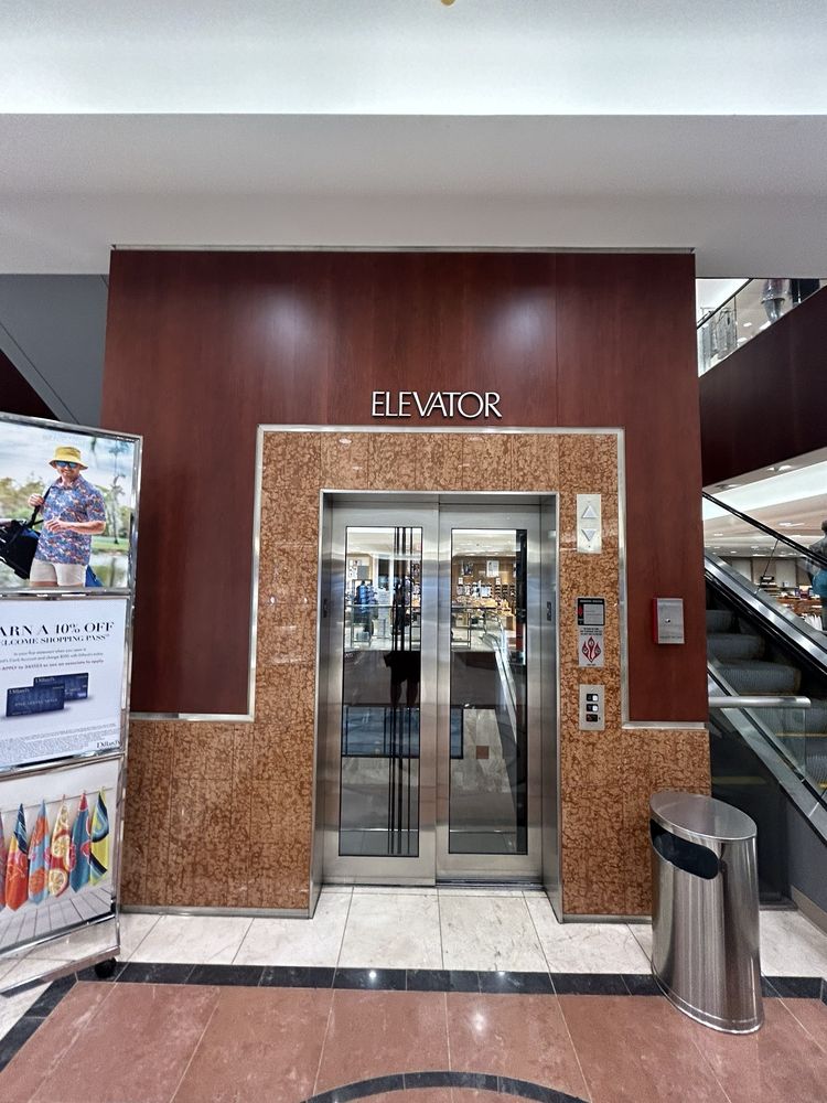 Dillard's