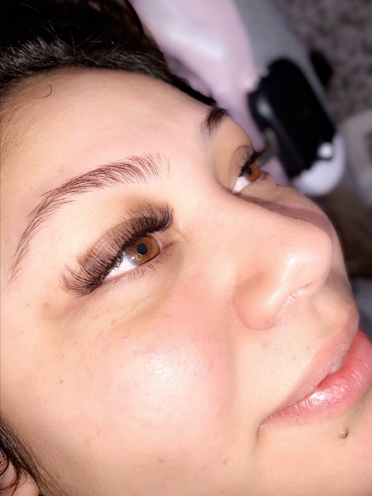 Her Little Secret Eyelash Extensions Logo