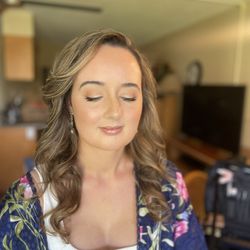 Styled In Hawaii - Makeup and hair