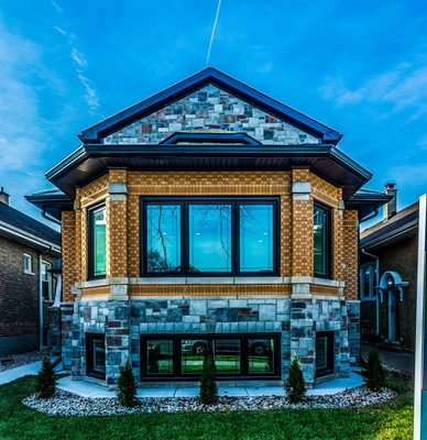 The Universal Contractor Logo