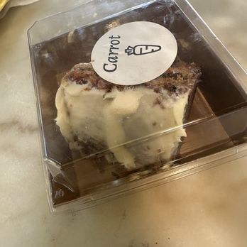 Cafe Mama Inca - Homemade Carrot Cake - Cafes Near Me - Los Angeles, California