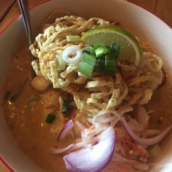 Jatujak - Chicken Khao Soi - Food Delivery Services Near Me - Toronto, Ontario