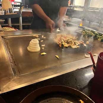 Kiku Hibachi & Sushi - Onion tower - Japanese Near Me - Eustis, Florida