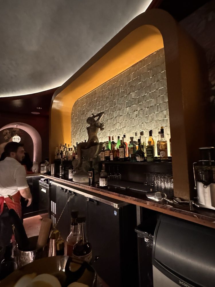 The Capulet Cocktail Club