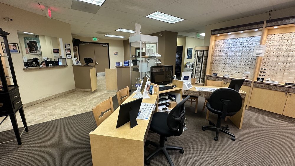 AGOURA WEST VALLEY OPTOMETRIC CENTER Updated October 2024 15