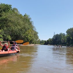 Blues City Kayaks - Family friendly fun!
