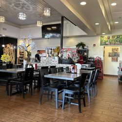Pho Le Vietnamese Restaurant - Dinning room