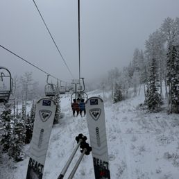 Ski lessons! Ski lessons!