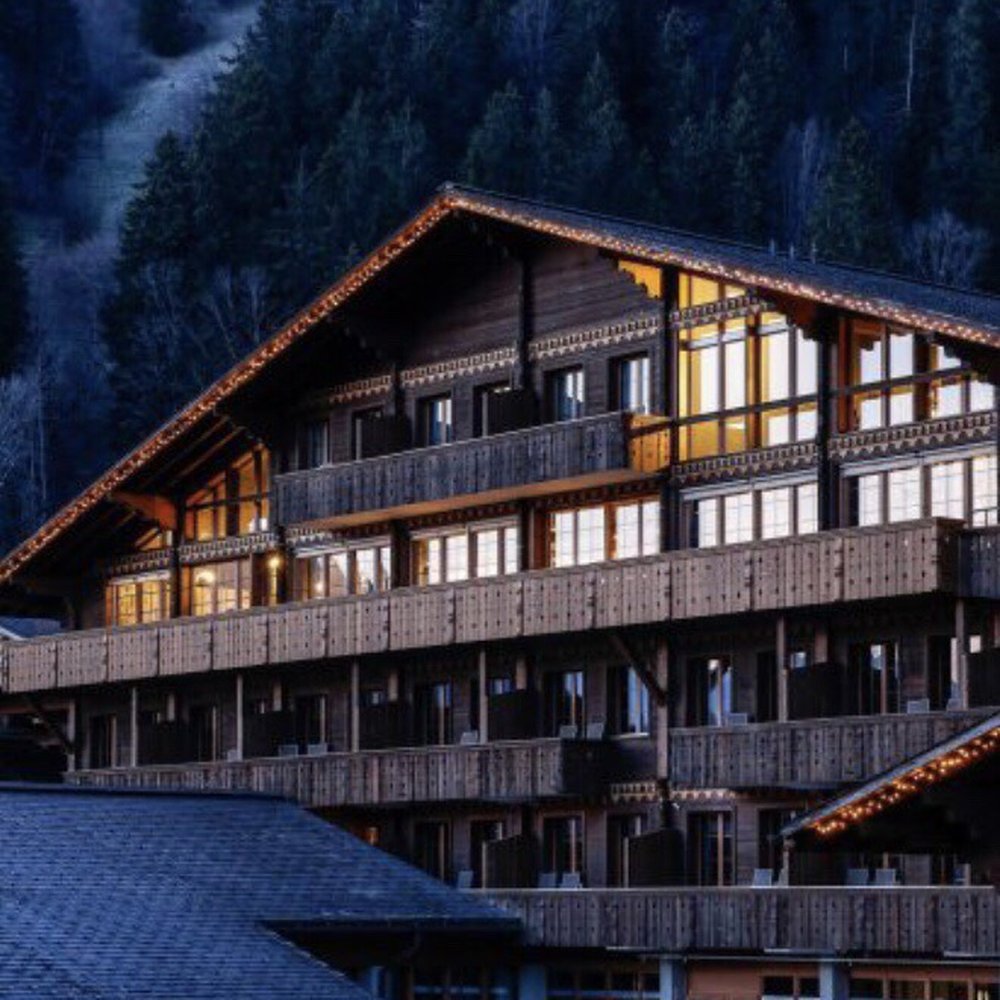 Huus Gstaad - Hotels Near Me - Gstaad, BE