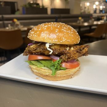 Stay Cafe - Wisconsin Chicken Sandwich - Breakfast & Brunch Near Me - Chicago, Illinois