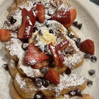 Ernie's Cafe & Steak House - French toast - American Near Me - Columbia, Missouri