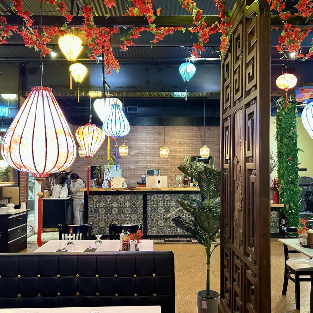 UnPhogettable2 - This place needs more people in it! - Vietnamese Near Me - Longview, Washington UnPhogettable2 - This place needs more people in it! - Vietnamese Near Me - Longview, Washington