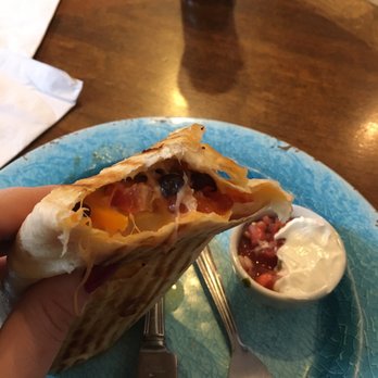 D'Lish by Tish Cafe - Inside the Huevos Burerias - Breakfast & Brunch Near Me - Saskatoon, Saskatchewan