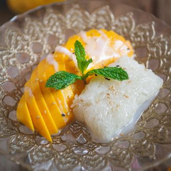 Mai Thai Cuisine - Mango sticky rice. - Thai Near Me - Montreal, Quebec Mai Thai Cuisine - Mango sticky rice. - Thai Near Me - Montreal, Quebec