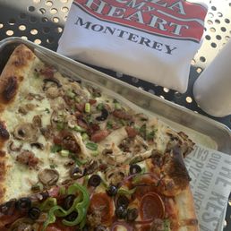 D'lex Chicken and Bacon Pizza