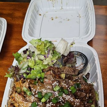 Seal Beach Teriyaki - awww the big boy plate tari beef and chicken beef was nice the chicken juicy with the veggies and steam rice - Japanese Near Me - Seal Beach, California