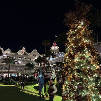 Hotel del Coronado, Curio Collection by Hilton - Courtyard area - Coronado, CA