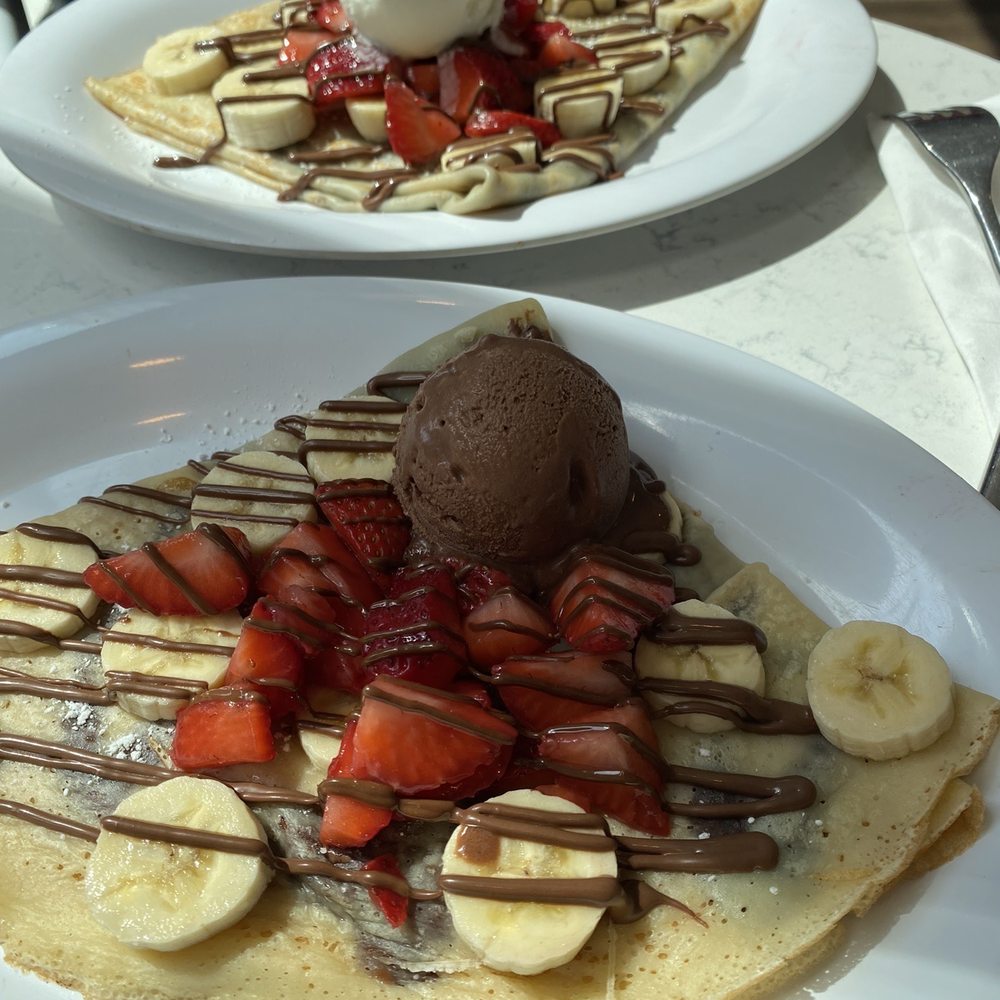 Nutella Cafe - Desserts Near Me - Chicago, Illinois Nutella Cafe - Desserts Near Me - Chicago, Illinois