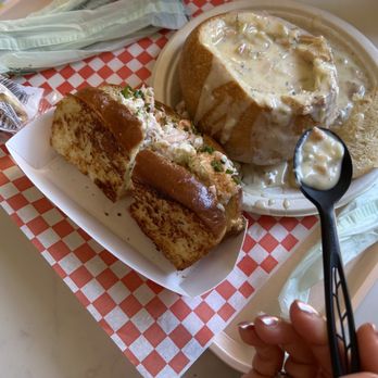 Pike Place Chowder - New England Clam Chowder - Seafood Near Me - Seattle, Washington Pike Place Chowder - New England Clam Chowder - Seafood Near Me - Seattle, Washington