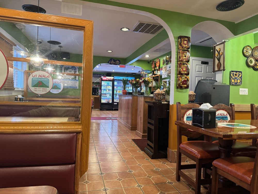 La Perla Restaurant