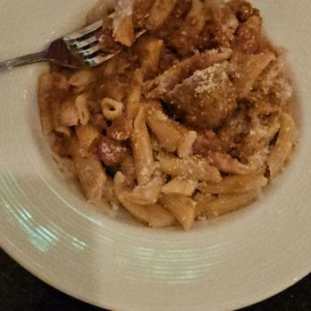 Guiseppes - The pasta with meat sauce was savory, but the flavor was mediocre. I gave my wife half of a meatball. - Italian Near Me - Palm Desert, California