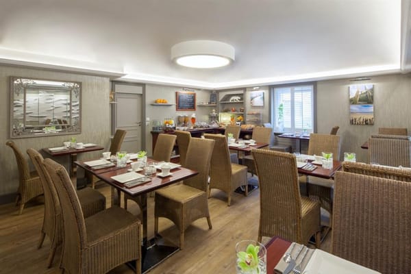 AR INIZ - Hôtel restaurant by null