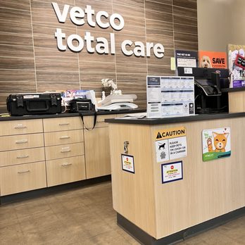 Petco - Pet Training Near Me - Totowa, New Jersey