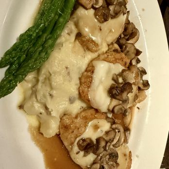 Cooper’s Hawk Winery & Restaurant - Chicken Madeira - Wine Bars Near Me - Schererville, Indiana