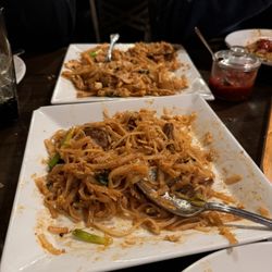 Thai Garden - Paid Thai with Beef & Seafood Fried Rice