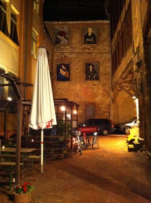 Hallesche Spezialitätenbrauerei Kühler Brunnen GmbH & Co. KG by null