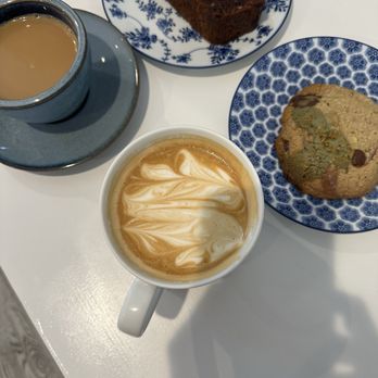 Blue Ridge Cafe - Chocolate Chip Banana Bread (Gluten - Free), Pistachio & Chocolate Chip cookie, White Chocolate Mocha (Hot), House Drip - Cafes Near Me - Ridgewood, New Jersey