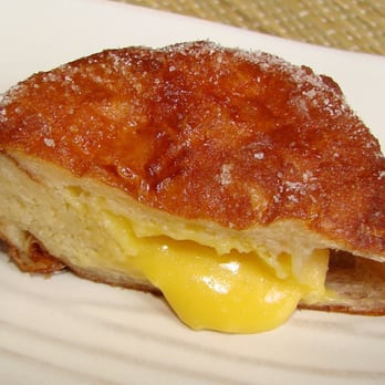 Leonard's Bakery - Leonard's Mango Malasadas Puff - Bakeries Near Me - Honolulu, Hawaii