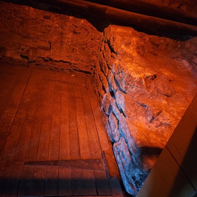 Cardiff Castle by null