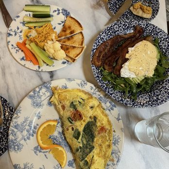 Blue Door Farm Stand - Greek Omelette - Sandwiches Near Me - Chicago, Illinois