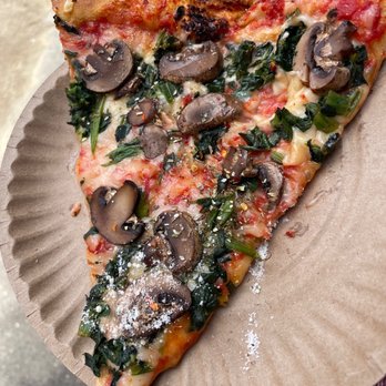 Artistic Pizza - Vegan mushroom and spinach--only cuz my body seems to appreciate vegan ingredients. - Pizza Near Me - New York, New York Artistic Pizza - Vegan mushroom and spinach--only cuz my body seems to appreciate vegan ingredients. - Pizza Near Me - New York, New York