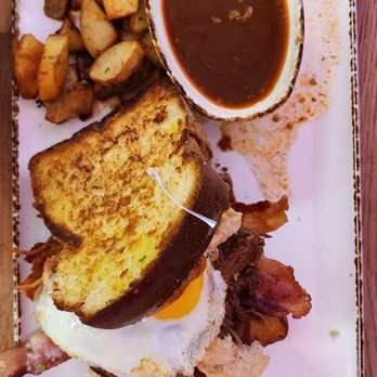 Madres Brunch - The one sandwich - Breakfast & Brunch Near Me - Whittier, California