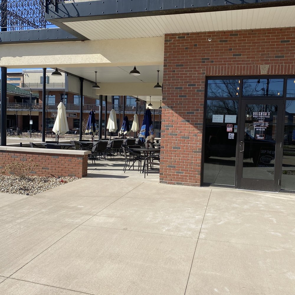 Brienzo's Pizza + Bar - Outside dining - Pizza Near Me - Peoria Heights, Illinois Brienzo's Pizza + Bar - Outside dining - Pizza Near Me - Peoria Heights, Illinois