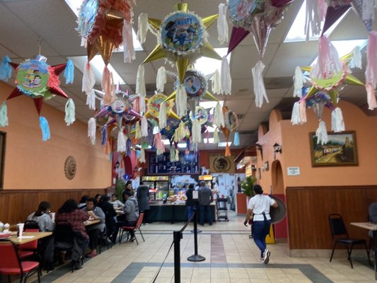 Luis's Taqueria by null