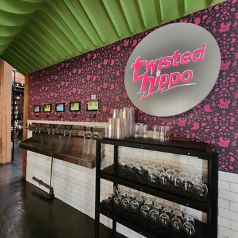 District Brew Yards - Brewpubs Near Me - Chicago, Illinois