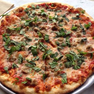 Santa Monica Pizza Kitchen 221 Photos 397 Reviews Pizza 1318 Wilshire Blvd Santa Monica Ca Restaurant Reviews Phone Number