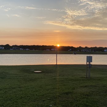 The Vineyards Campground - Parks Near Me - Grapevine, Texas