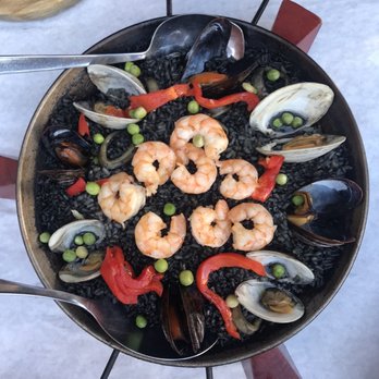 Manolo Tapas - Paella marea negra - Tapas Bars Near Me - New York, New York