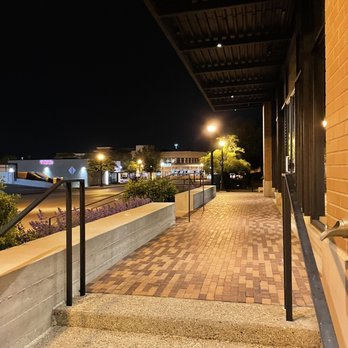 Shake Shack Southlake - TX - Entrance walkway - Fast Food Near Me - Southlake, Texas Shake Shack Southlake - TX - Entrance walkway - Fast Food Near Me - Southlake, Texas