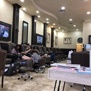 Palace Nail Lounge - Nail Salons Near Me - Mesa, Arizona