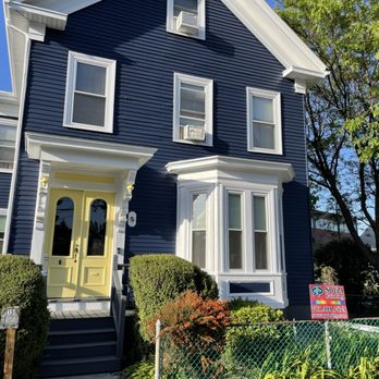 Souza Painting - Happy house with new color - Painters Near Me - Medford , Massachusetts Souza Painting - Happy house with new color - Painters Near Me - Medford , Massachusetts