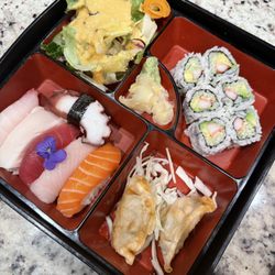 Yoshi Sushi - Sushi Lunch Box